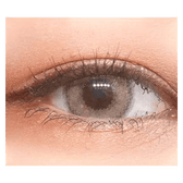 LensTown Lighly Rose Beige (30p) — single-eye close-up showing the contact lens appearance