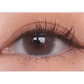 LensTown Minuet Choco — single-eye close-up showing the contact lens appearance