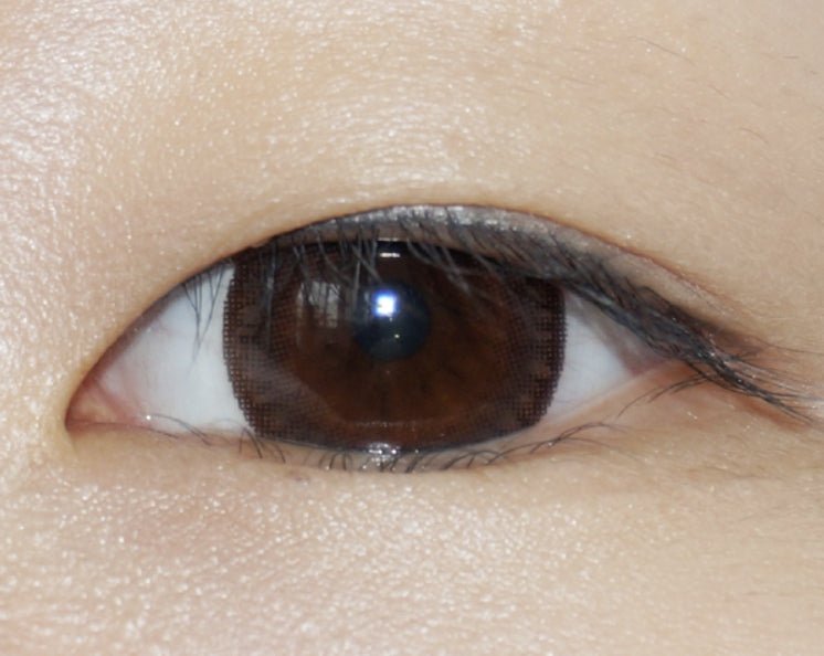 LensVery Cacao Brown colored contact lens, 13.5mm graphic diameter, 3-6 Months wear