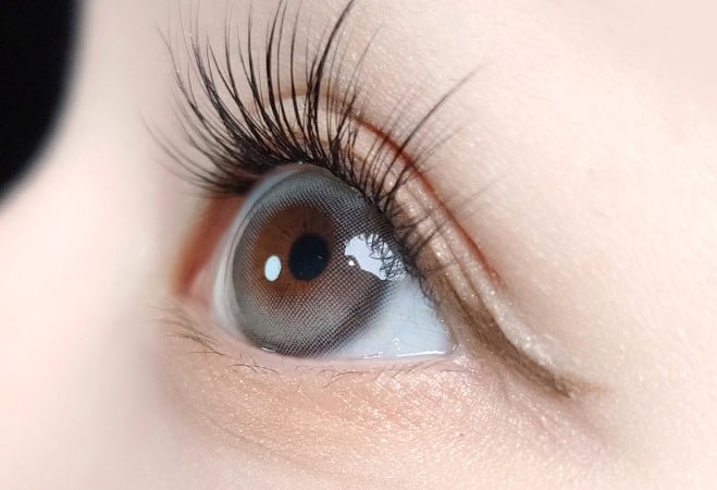 LensVery Ruddy Gray colored contact lens, 13.3mm graphic diameter, Monthly wear