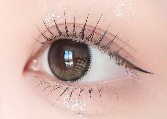 LensVery Shimmer Olive Green colored contact lens, 13.5mm graphic diameter, Monthly wear