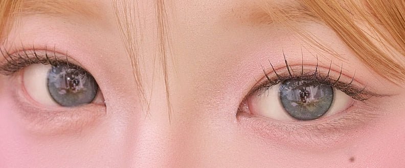 LensVery Shu Shu Blue colored contact lens, 13.6mm graphic diameter, Monthly wear