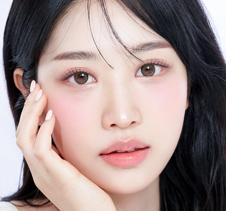 LensVery Sweetfy Brown colored contact lens, 13.3mm graphic diameter, Monthly wear