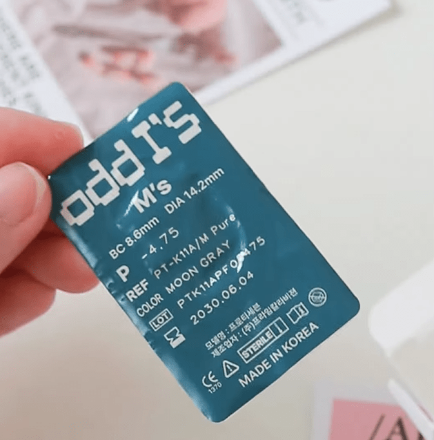 Odd I's M pure Moon Gray