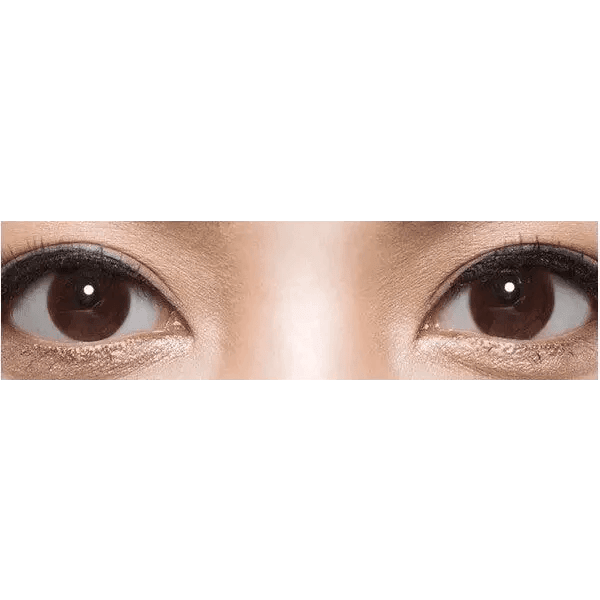 Olens BS 21 Choco — both eyes wearing the contact lenses