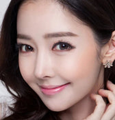 Olens LAVI B Gray colored contact lens, 13.5mm graphic diameter, 3-6 Months wear