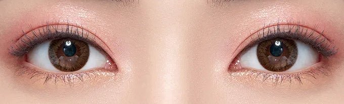 Olens SCL HI Brown — both eyes wearing the contact lenses