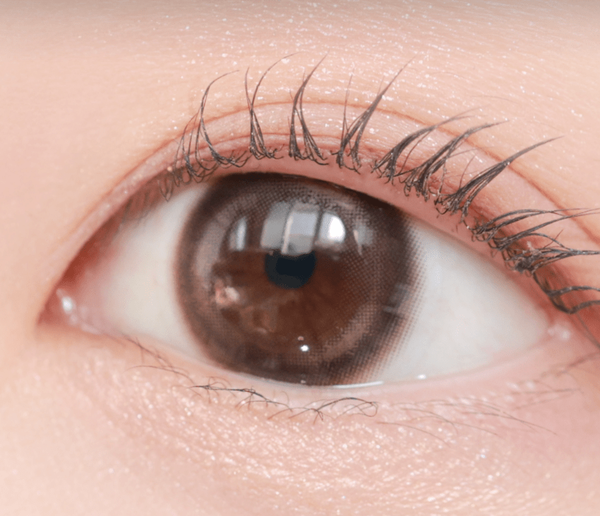 Olens TT3 Brown colored contact lens, 13.3mm graphic diameter, 3-6 Months wear