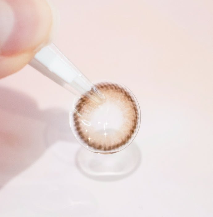 Romantea Betty Ash Brown Toric colored contact lens, 13.7mm graphic diameter, 3-6 Months wear