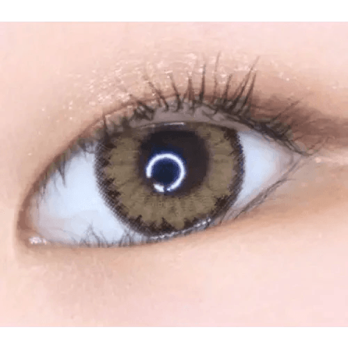 LensVery 3Brown Code2 colored contacts - on-eye close-up showing the color and design