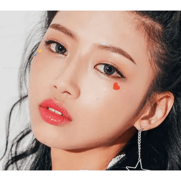 LensVery Add Gray — model portrait showing the contact lens look
