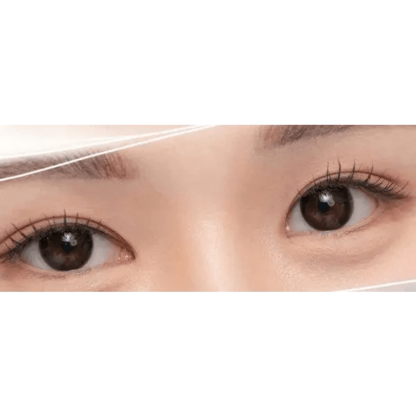 Olens And Black — both eyes wearing the contact lenses