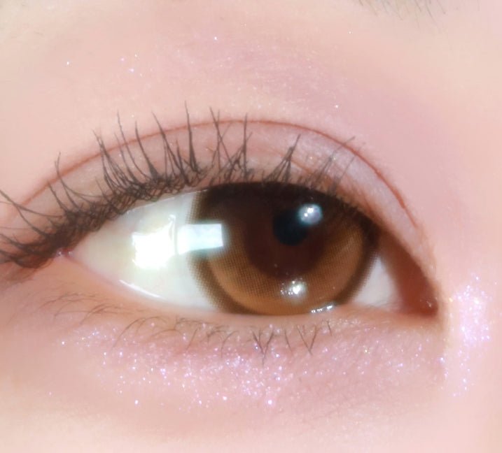 Olens Big Glowy Hazel Brown colored contact lens, 13.6mm graphic diameter, Monthly wear