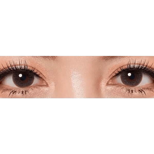 Olens BS 21 Gray — both eyes wearing the contact lenses