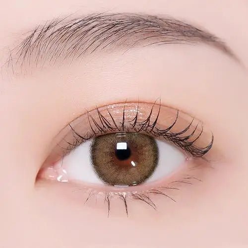 i-DOL Canna Roze Beige Brown — single-eye close-up showing the contact lens appearance
