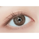 i-DOL Canna Roze Beige Brown — single-eye close-up showing the contact lens appearance