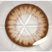 Olens Chandelier Brown — close-up of the contact lens design