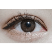 LensTown Choco Pong Edge Caramel Choco — single-eye close-up showing the contact lens appearance