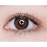LensTown Choco Pong Edge Milk Choco — single-eye close-up showing the contact lens appearance