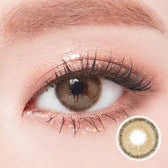 LensTown Choco Pong Edge Milk Choco — single-eye close-up showing the contact lens appearance