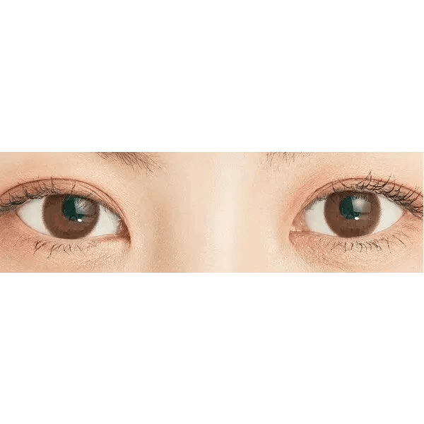 LensTown Chocopong Caramel Choco — both eyes wearing the contact lenses