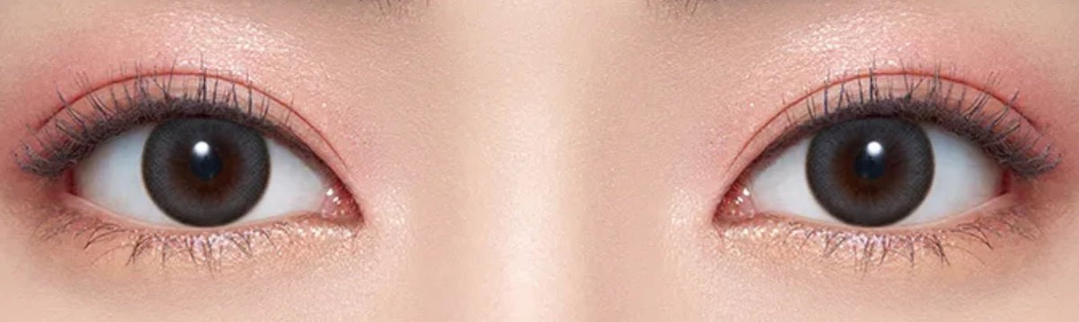 Olens Classi Artring Gray colored contact lens, 13.0mm graphic diameter, 3-6 Months wear