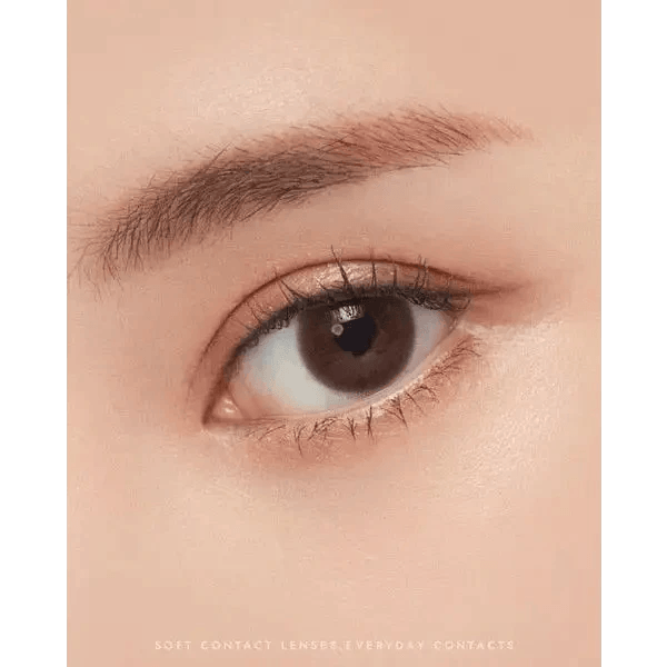 Olens Classi Water Choco — single-eye close-up showing the contact lens appearance