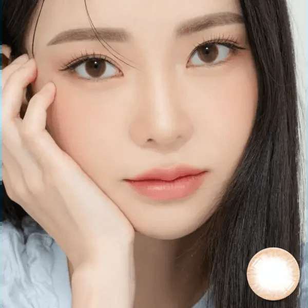 LensRang Cocoring Brown — model portrait showing the contact lens look