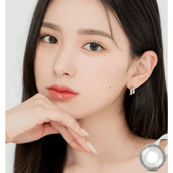 LensRang Comely Gray — model portrait showing the contact lens look