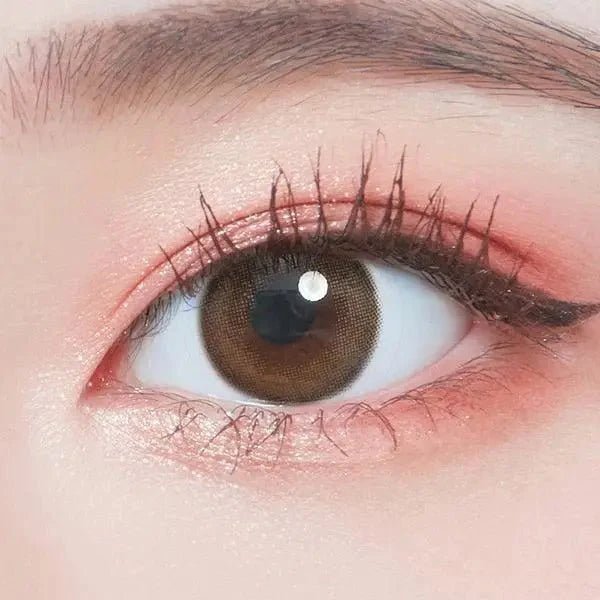 LensTown Cookiean2 Beige Brown — single-eye close-up showing the contact lens appearance