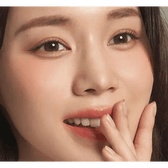 LensTown Cookiean2 Charcoal Gray — model portrait showing the contact lens look