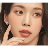 LensTown Cookiean2 Charcoal Gray — model portrait showing the contact lens look