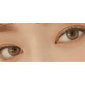 LensRang Credit Brown — single-eye close-up showing the contact lens appearance