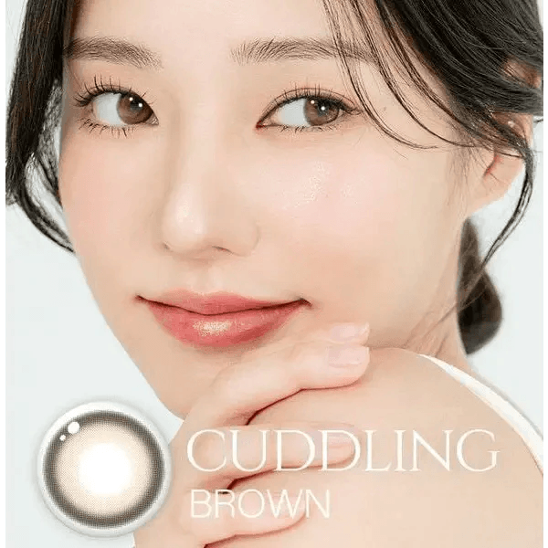 LensRang Cuddling Ring Brown Toric — model portrait showing the contact lens look