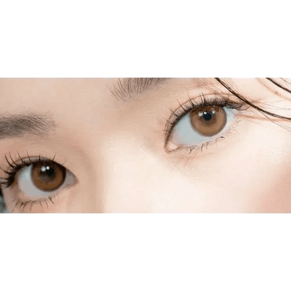 LensRang Cuddling Ring Brown Toric — both eyes wearing the contact lenses