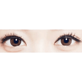 Olens Dali Extra Brown — both eyes wearing the contact lenses