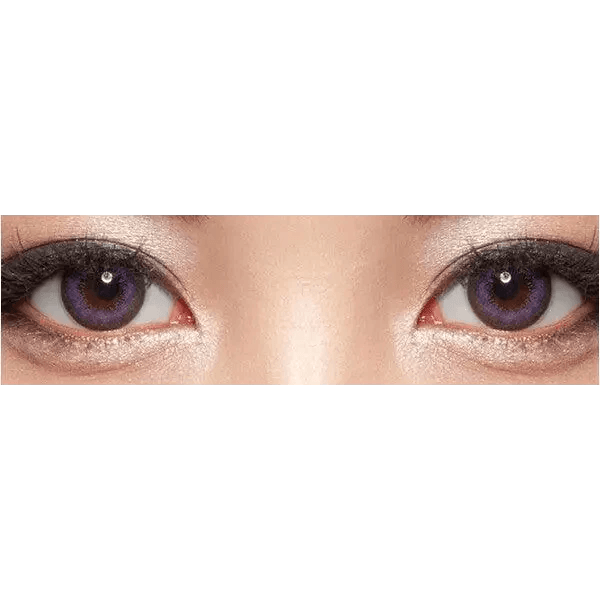 Olens Dali Extra Violet — both eyes wearing the contact lenses