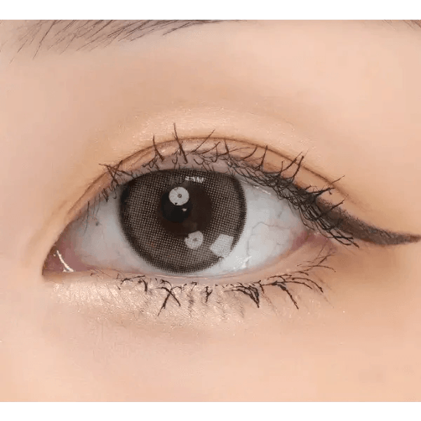 LensVery Day Ring Brown colored contact lens, 12.5mm graphic diameter, Monthly wear