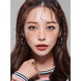LensTown Eau So Pretty Gray — model portrait showing the contact lens look
