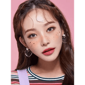 LensTown Eau So Pretty Violet — model portrait showing the contact lens look