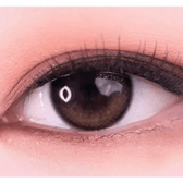 Olens Eyelighter Glowy 1Day Black (20p) — single-eye close-up showing the contact lens appearance