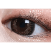 LensTown Fancia Gold Brown — single-eye close-up showing the contact lens appearance