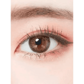 LensTown Fancia Gold Brown — single-eye close-up showing the contact lens appearance