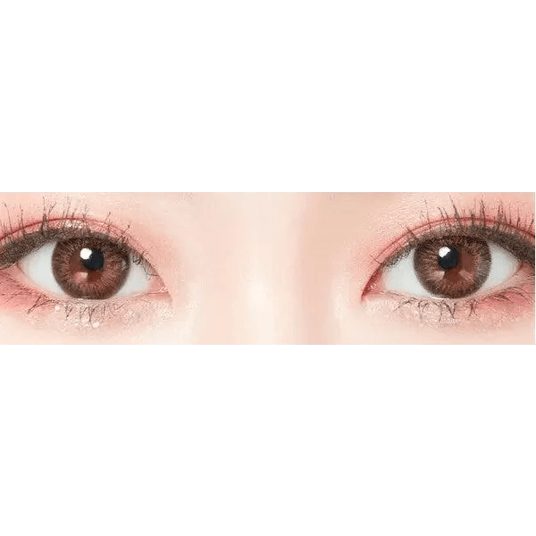 LensTown Fancia Gold Brown — both eyes wearing the contact lenses