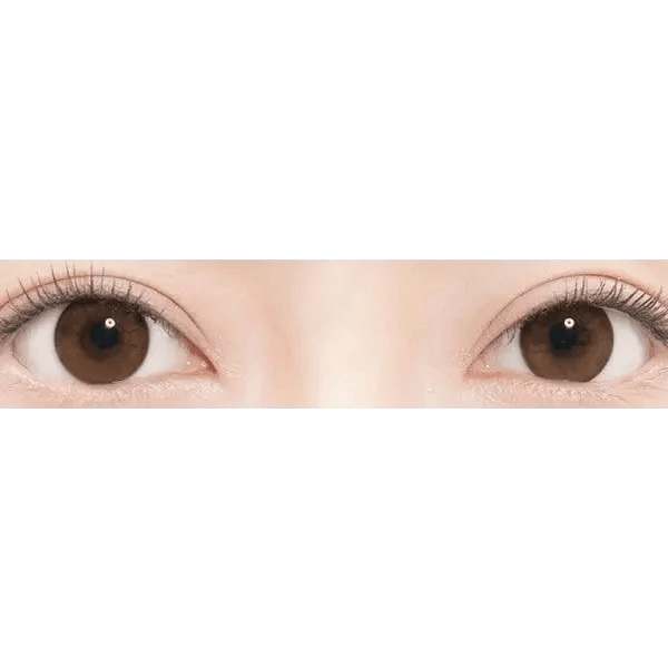 LensTown Hermera Brown — both eyes wearing the contact lenses
