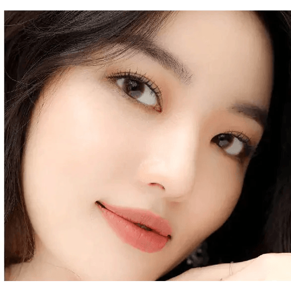 LensVery Honey U Brown — model portrait showing the contact lens look