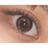 LensTown Hotto Hazel Choco — single-eye close-up showing the contact lens appearance
