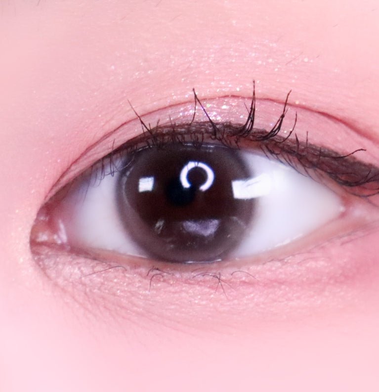 i-DOL Eyeis Ash Brown colored contact lens, 13.0mm graphic diameter, Monthly wear