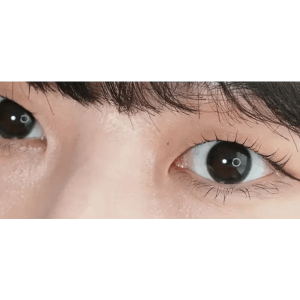 LensTown It's Basic Black colored contact lens, 12.9mm graphic diameter, Monthly wear