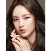 LensTown It's Water Brown (10p) — model portrait showing the contact lens look